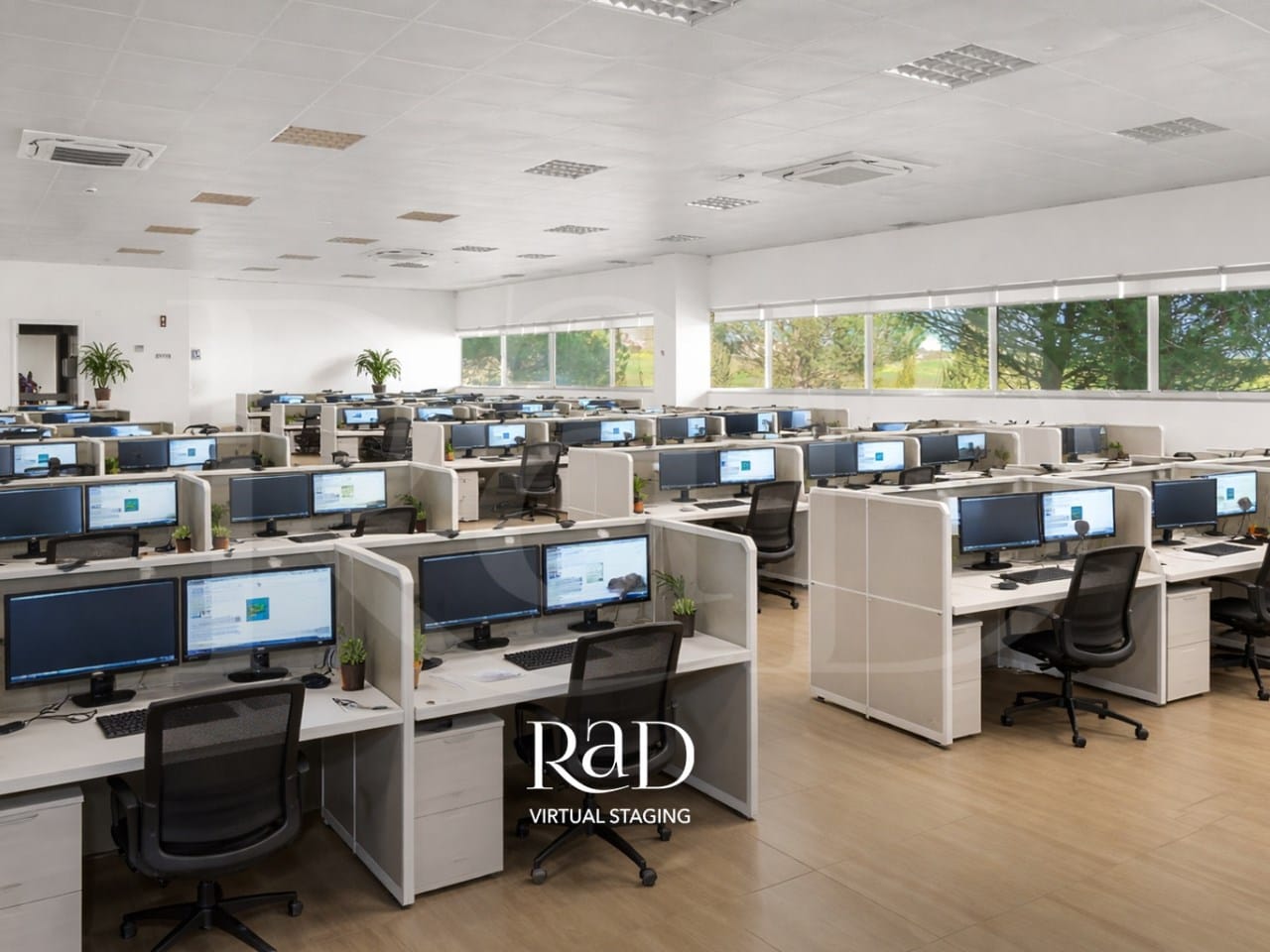 Postos de trabalho com divisórias baixas